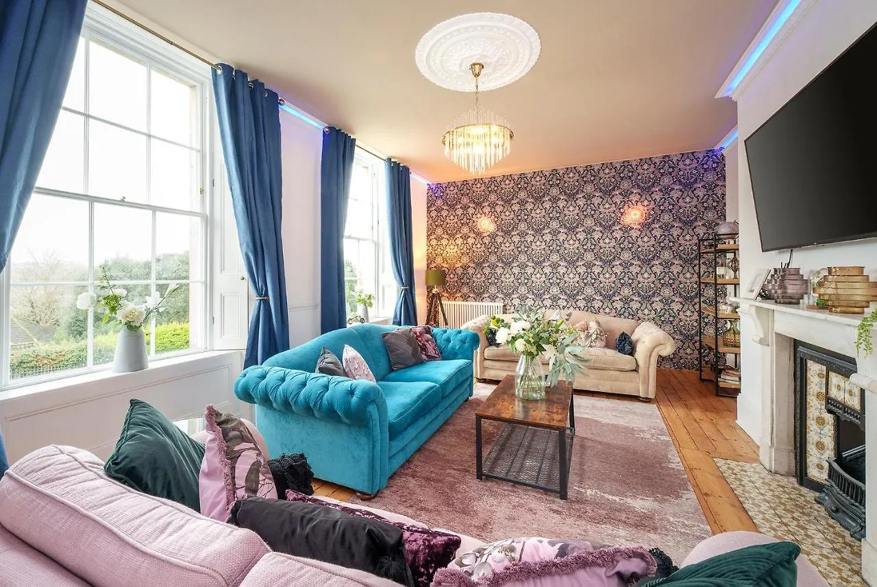 Holiday home The Steam House - 3 Bedroom Townhouse In Bath By Mint Stays